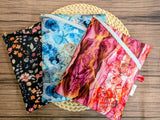 * Pochette protectrice en tissu imperméable